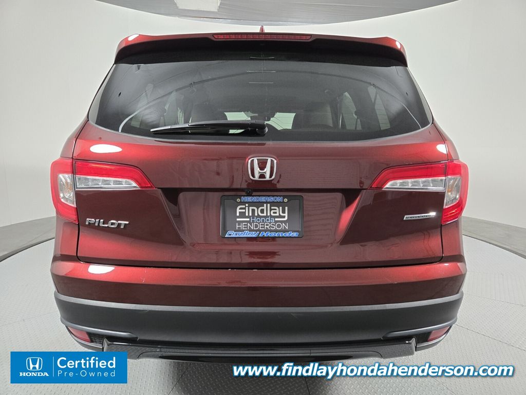 2022 Honda Pilot SE photo 2