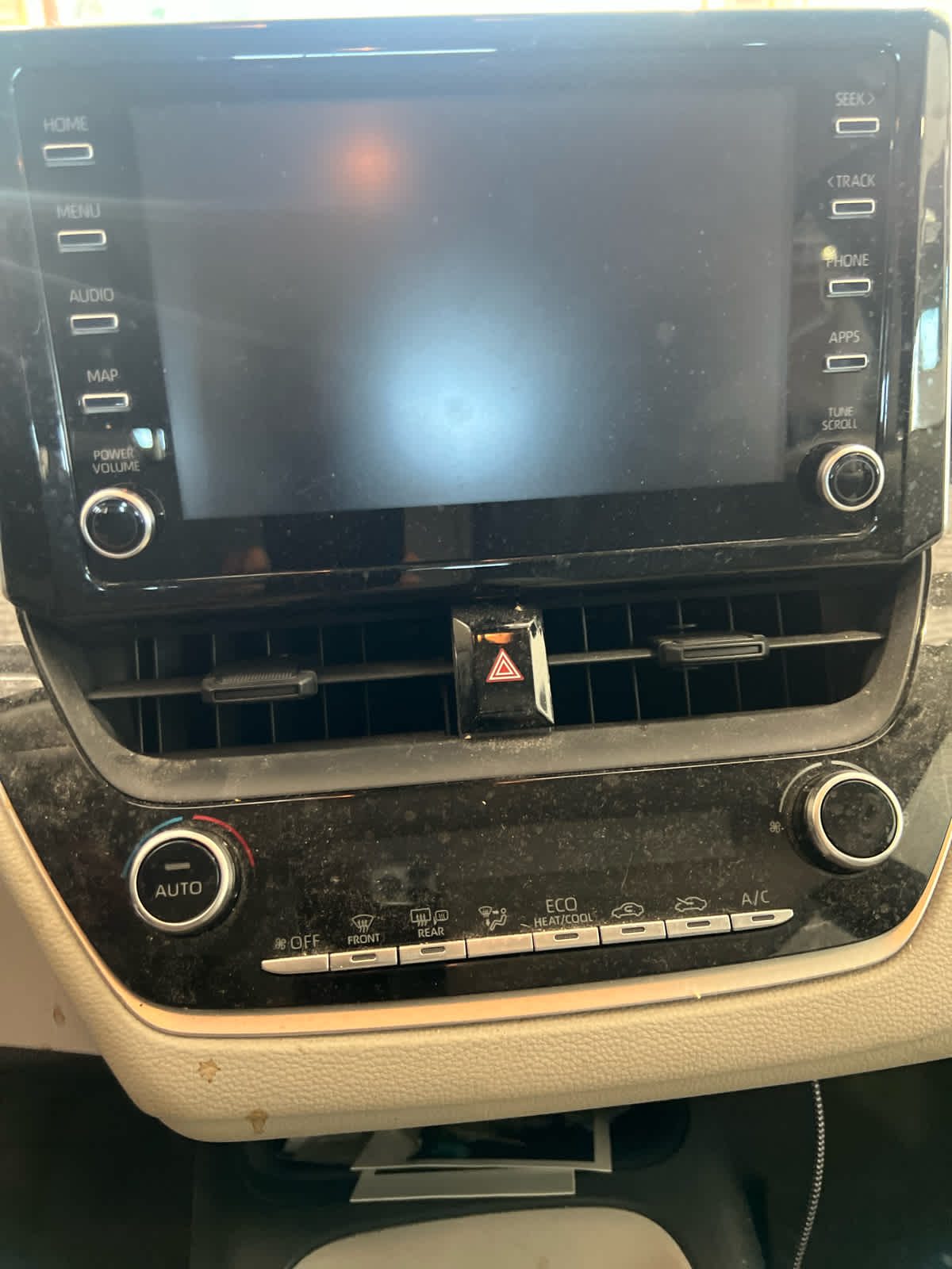 2020 Toyota Corolla LE photo 8