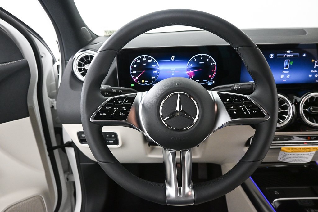 2025 Mercedes Benz GLA 250 photo 2
