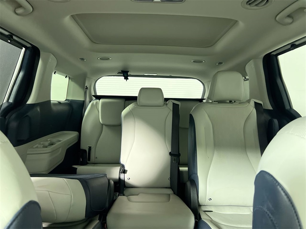 2026 Kia Carnival SX Prestige photo 31