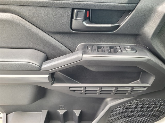 2025 Toyota Tacoma SR5 4x4 Double Cab photo 23