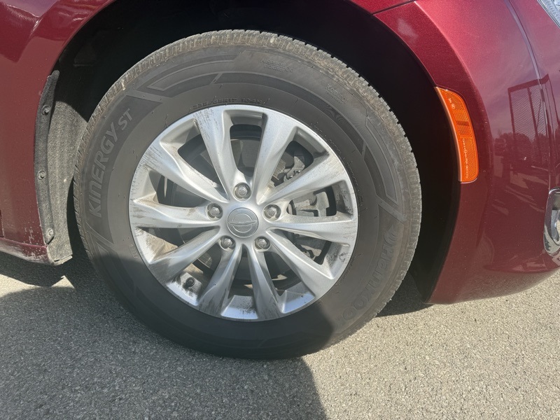 2018 Chrysler Pacifica Touring Plus photo 4