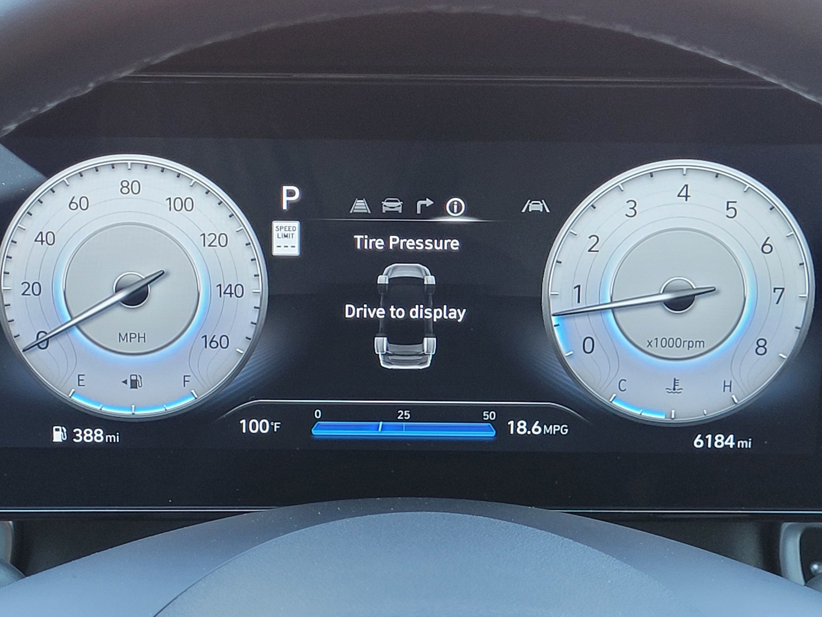 2025 Hyundai Elantra SEL Convenience photo 17