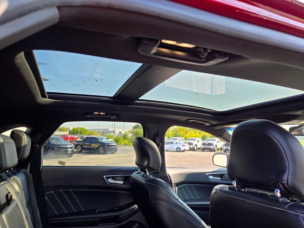 2019 Ford Edge ST photo 6