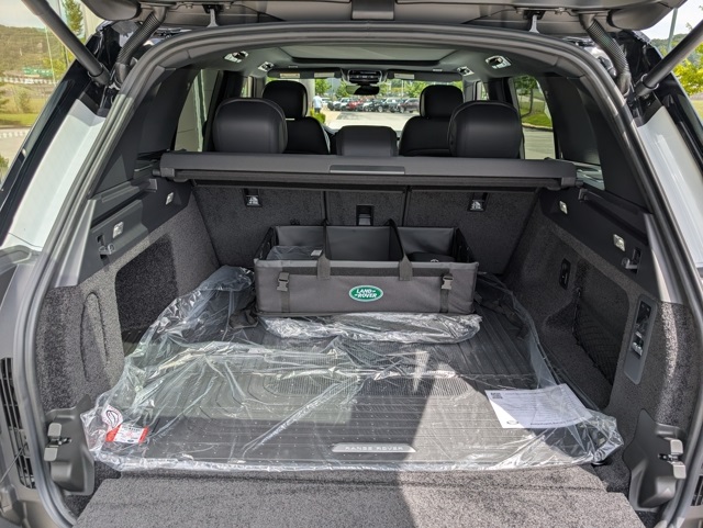 2025 Land Rover Range Rover SE photo 22