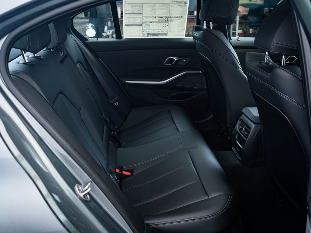 2025 Bmw 330i xDrive Sedan photo 35