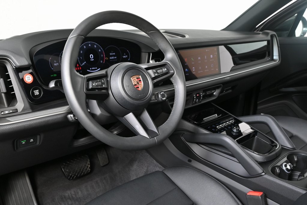 2025 Porsche Cayenne photo 4