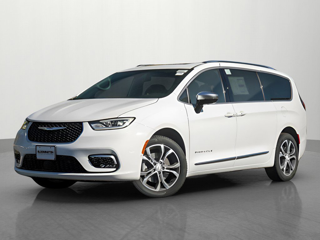 2026 Chrysler Pacifica Pinnacle's photo