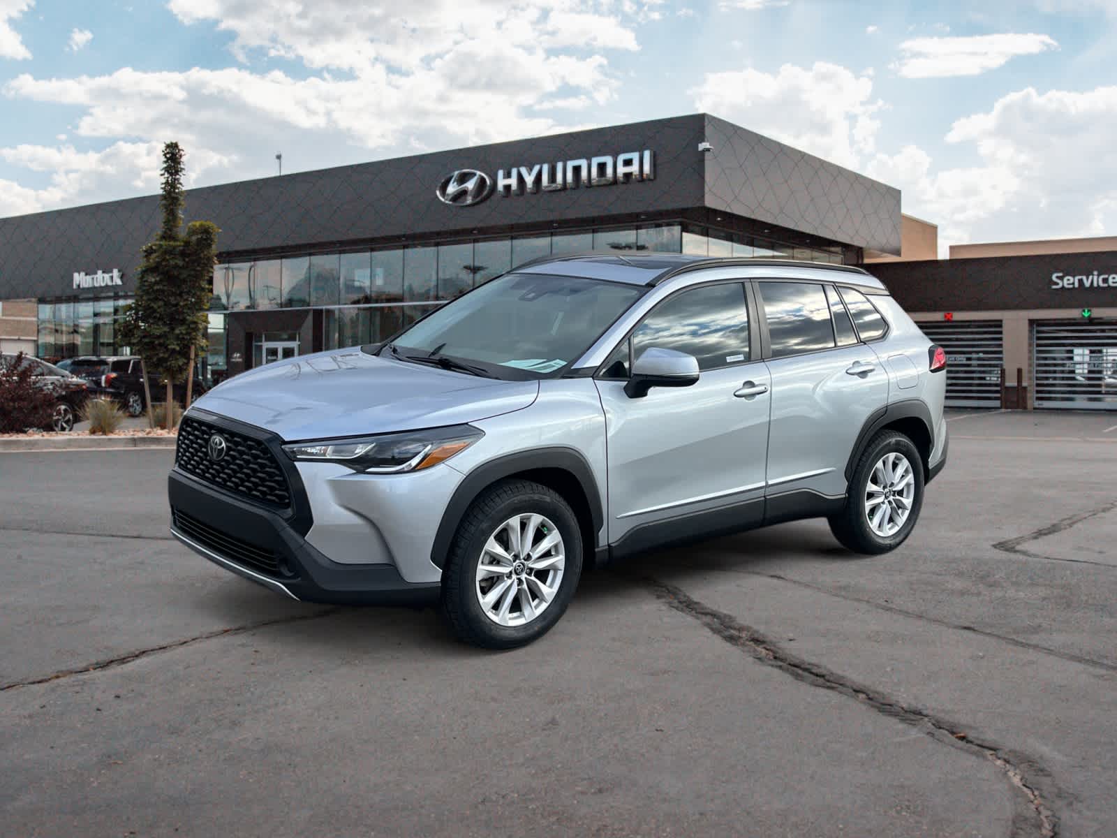 2022 Toyota Corolla Cross LE's photo