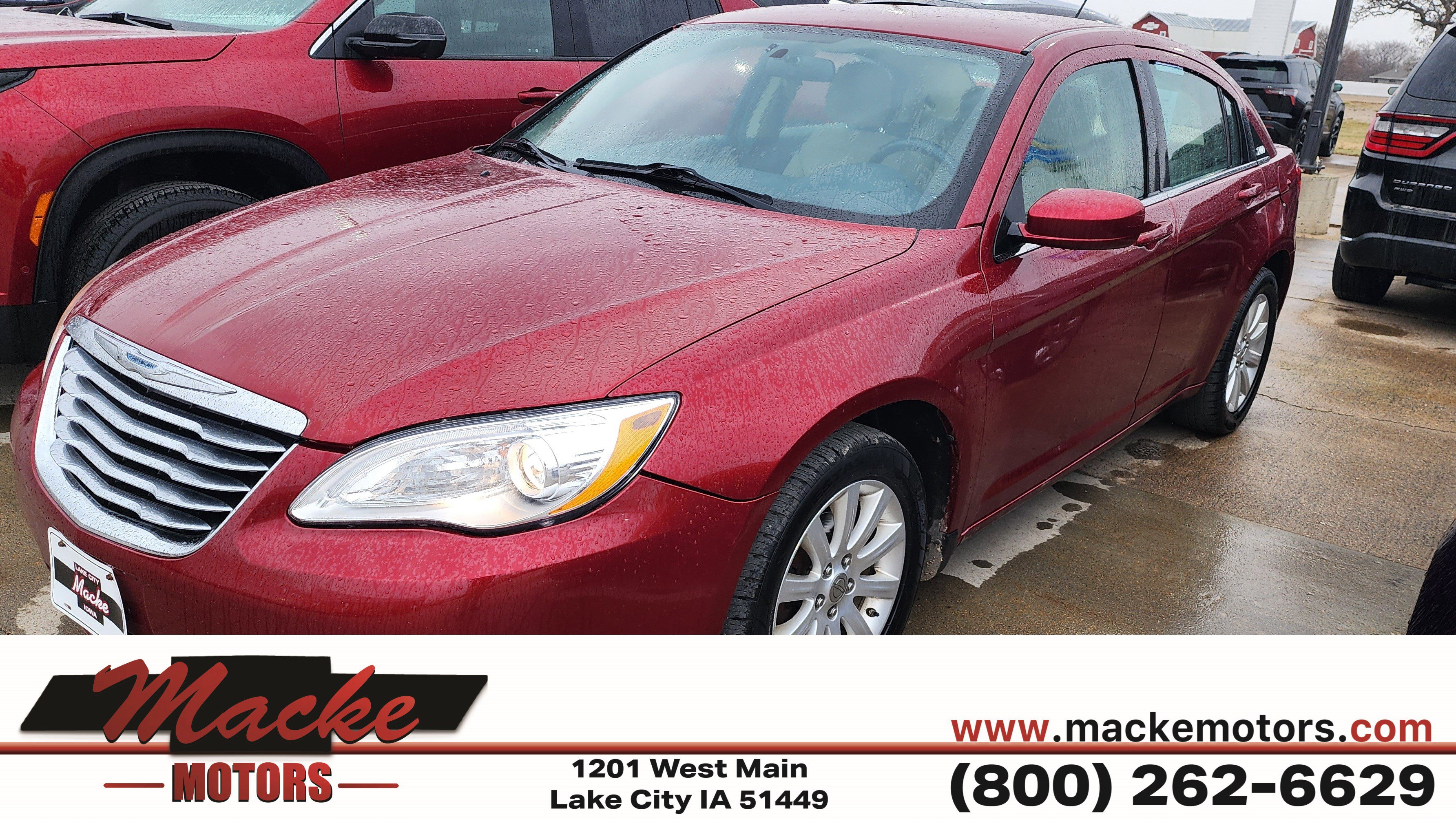 2011 Chrysler 200 Touring's photo