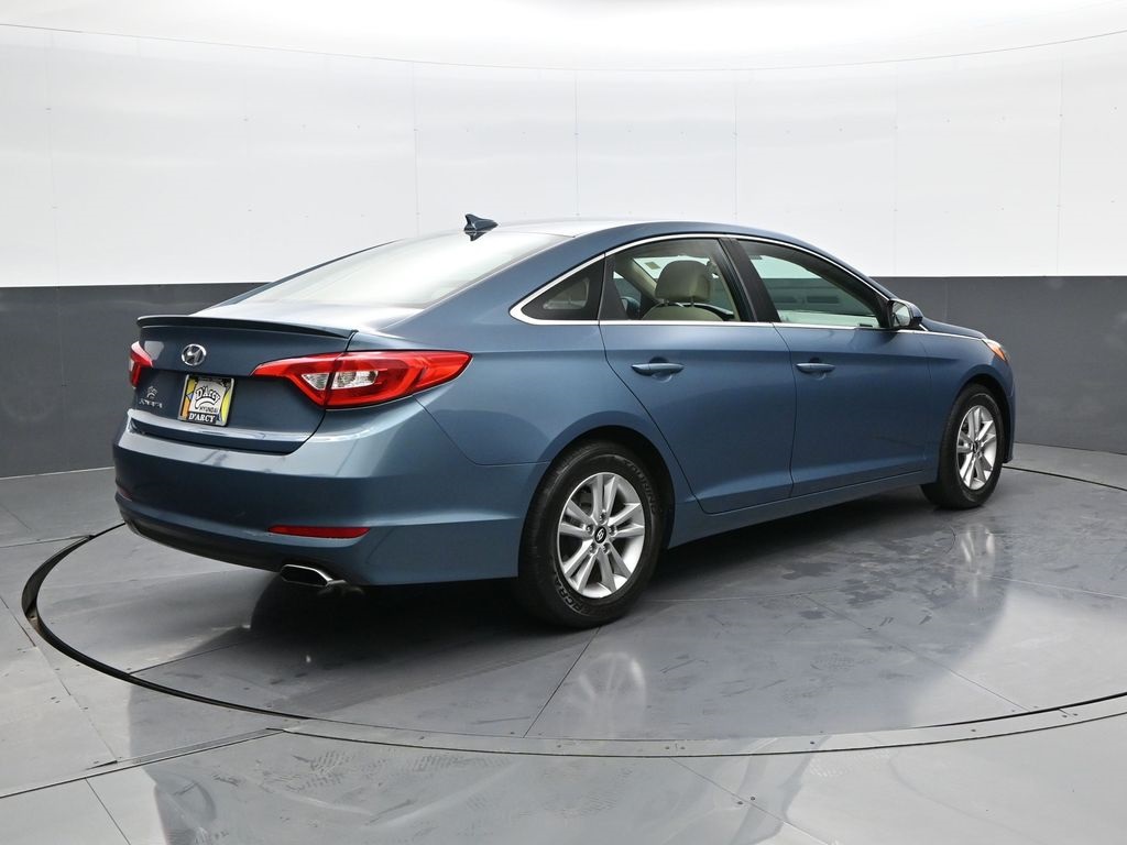 2016 Hyundai Sonata Base photo 4