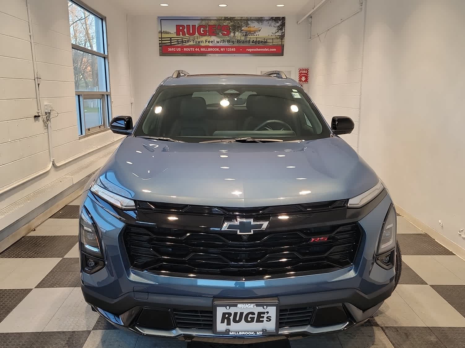 2025 Chevrolet Equinox RS photo 4