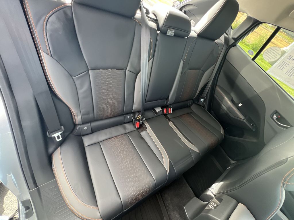 2025 Subaru Crosstrek Limited photo 25