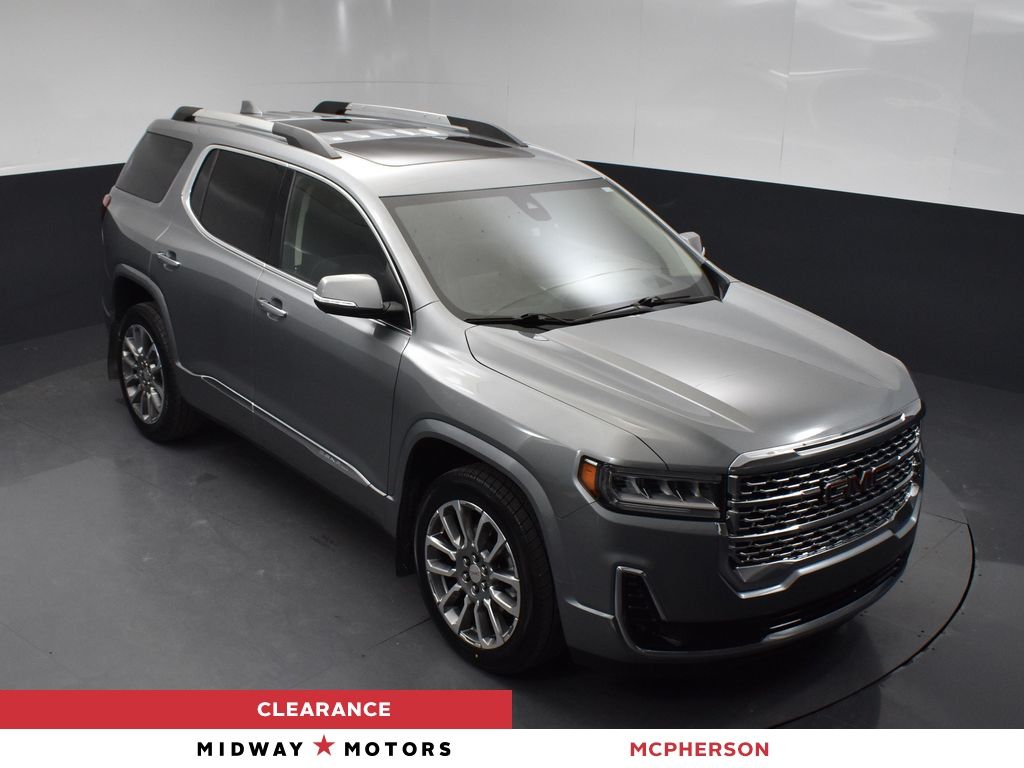 2023 GMC Acadia Denali's photo