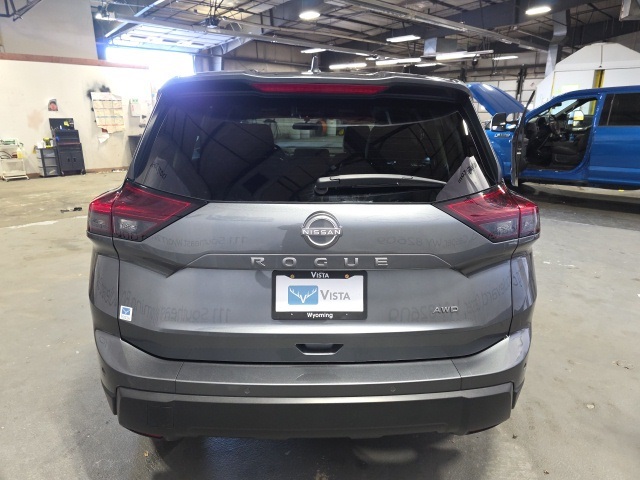 2024 Nissan Rogue S photo 4
