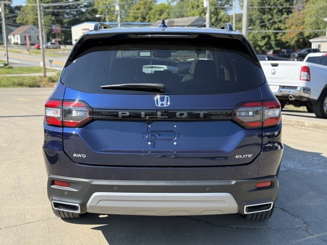 2023 Honda Pilot Elite photo 6
