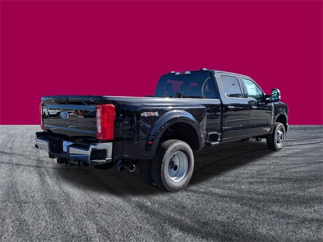 2026 Ford F-350 XLT photo 4