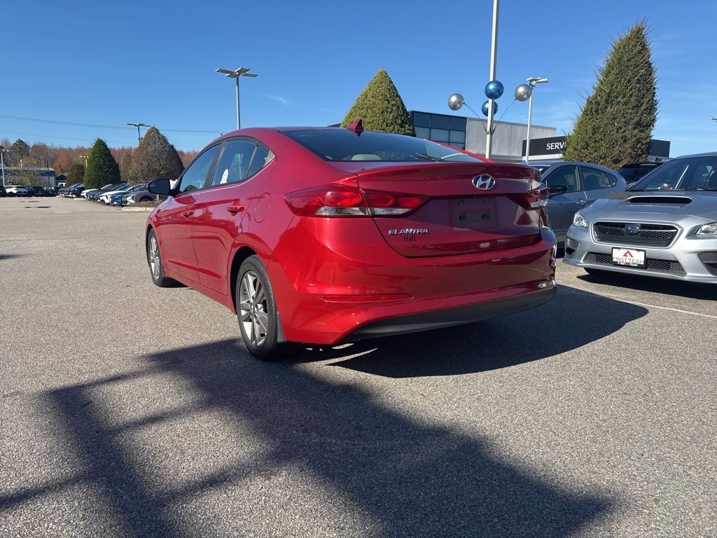 2017 Hyundai Elantra SE photo 3