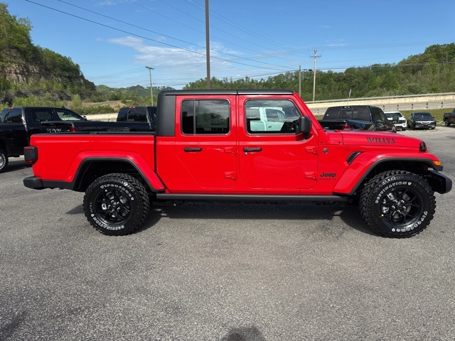 2025 Jeep Gladiator Willys photo 2