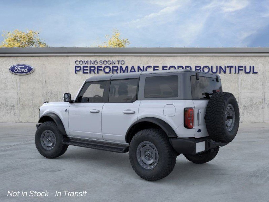 2025 Ford Bronco Outer Banks photo 4