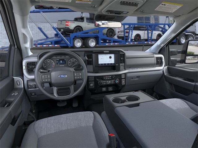 2026 Ford F-250 photo 9