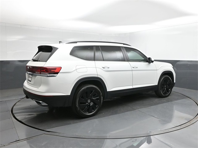 2026 Volkswagen Atlas SE Technology photo 9