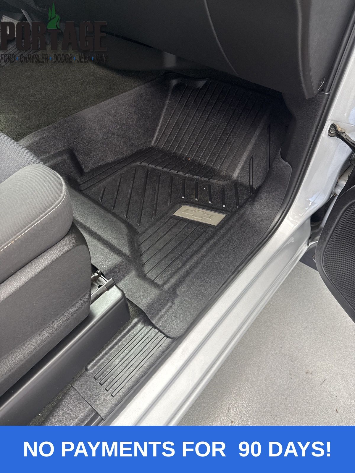 2018 Chevrolet Silverado 1500 LT photo 24