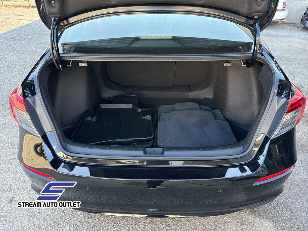 2023 Honda Civic Touring photo 19