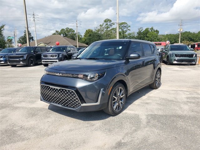 2024 Kia Soul EX photo 3