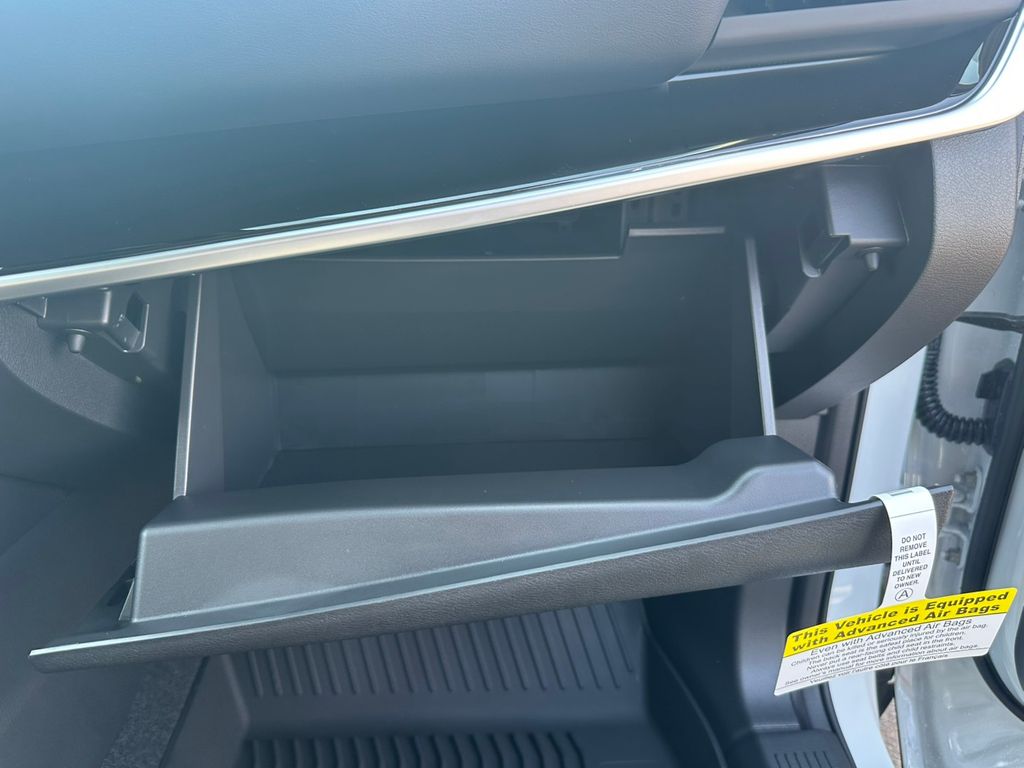 2026 Nissan Rogue SV photo 25