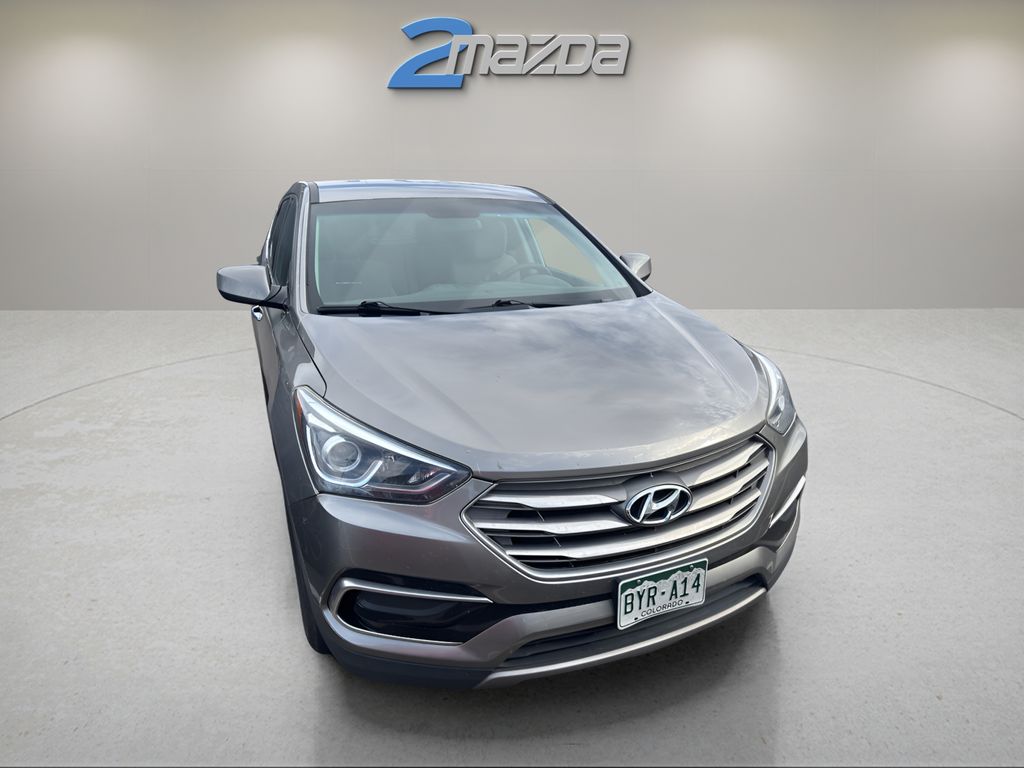 2017 Hyundai Santa Fe Sport photo 2