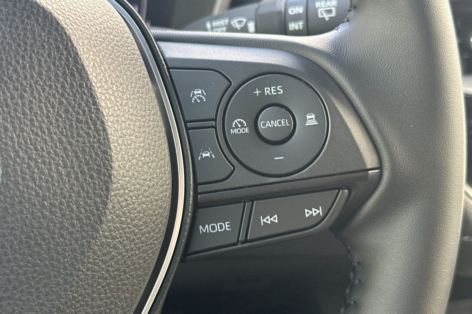 2025 Toyota Corolla XSE photo 26