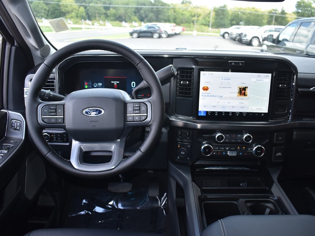 2026 Ford F-250 Lariat photo 17