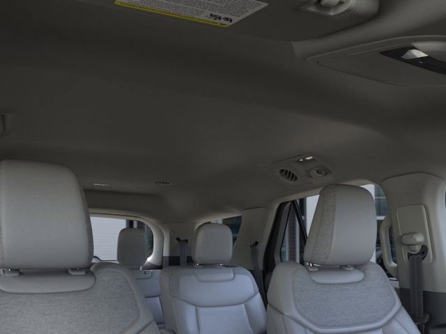 2025 Ford Explorer photo 22