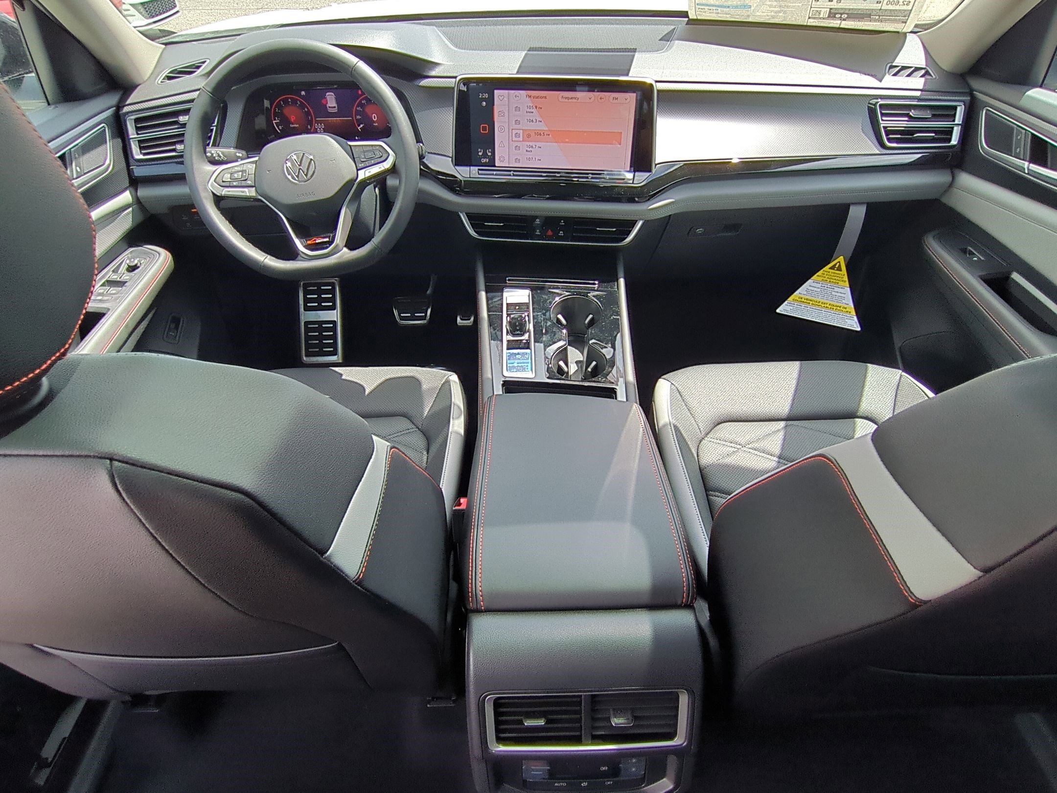 2025 Volkswagen Atlas Peak Edition SE photo 14