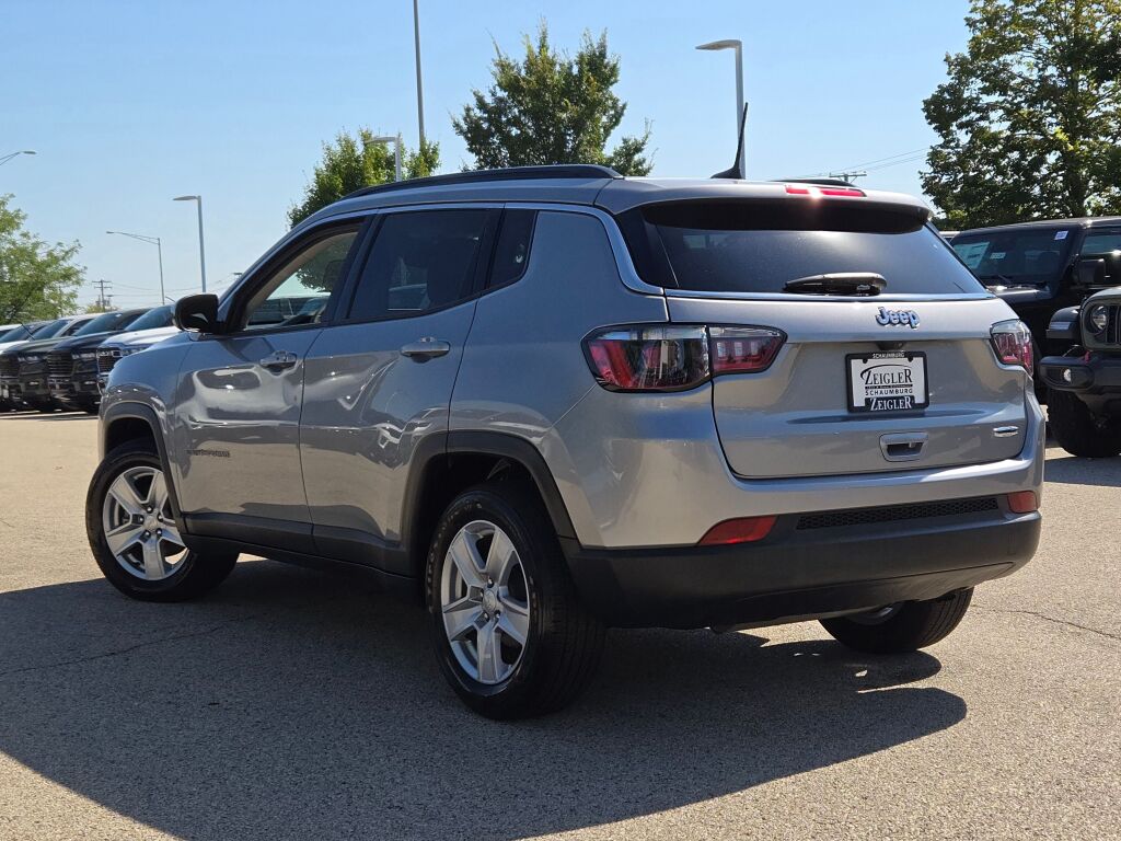 2022 Jeep Compass Latitude photo 10