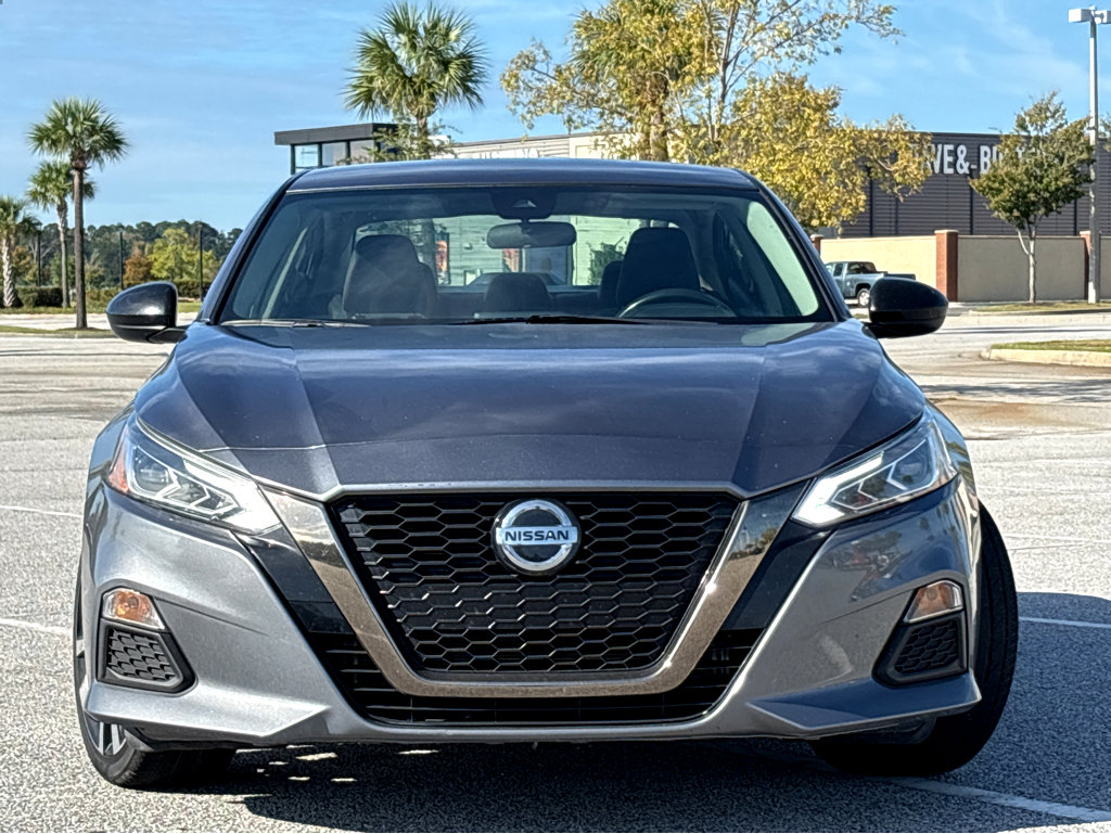 2022 Nissan Altima 2.5 SR photo 2
