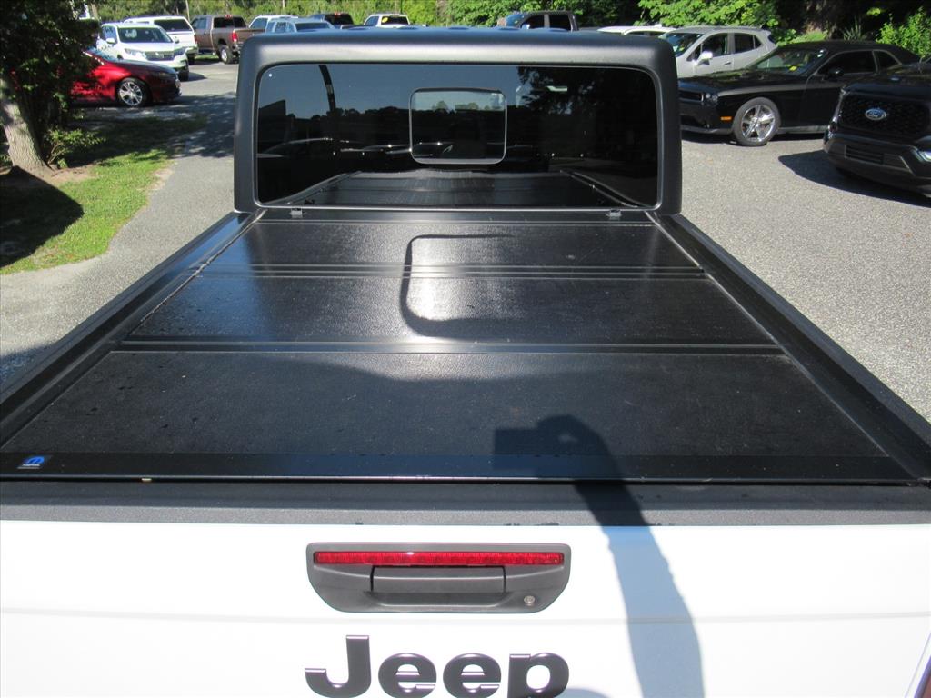 2024 Jeep Gladiator Sport photo 7