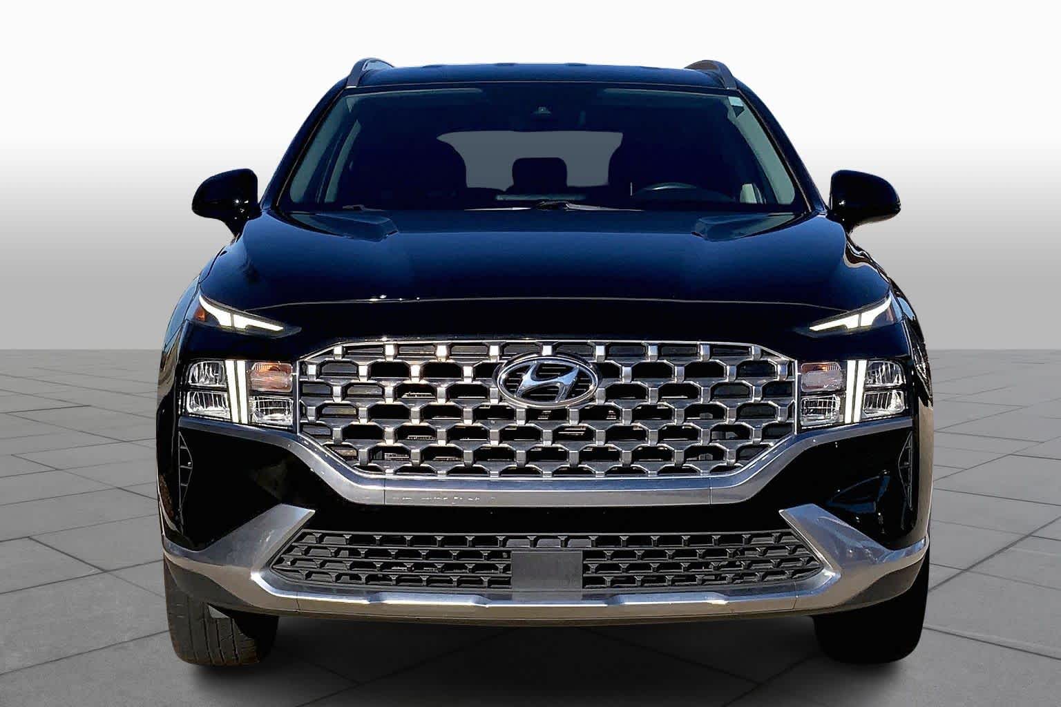 2021 Hyundai Santa Fe SEL photo 3
