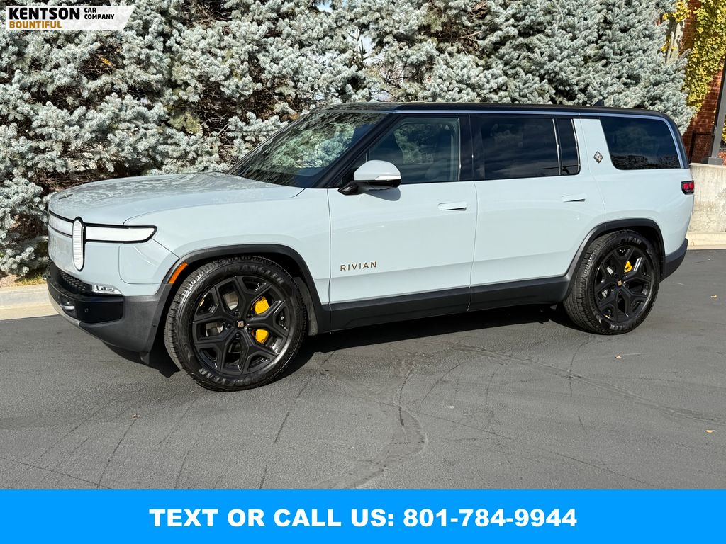 2022 Rivian R1S Launch Edition's photo