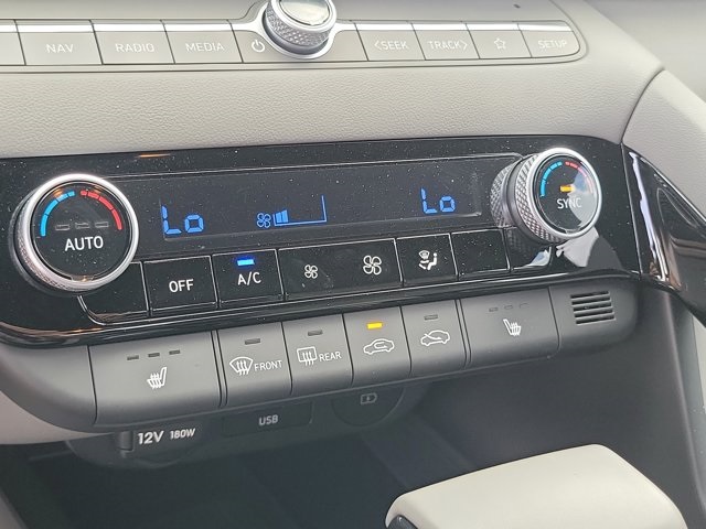 2025 Hyundai Elantra SEL Convenience photo 24