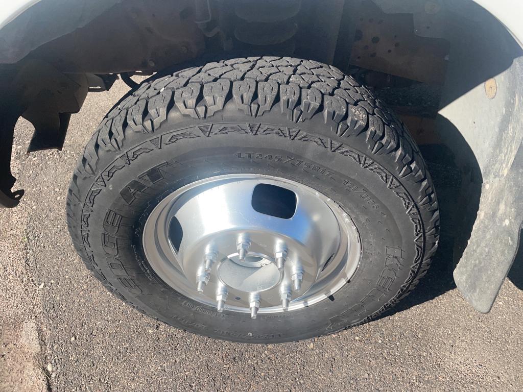 2006 Ford F-350 photo 14