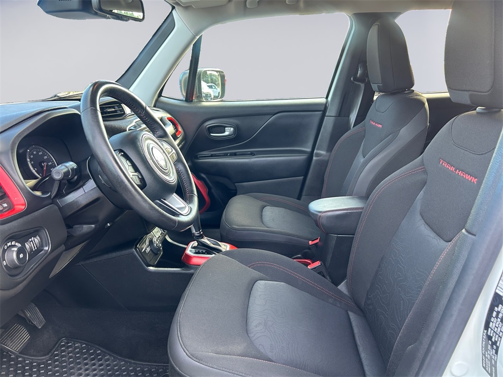 2019 Jeep Renegade Trailhawk photo 9