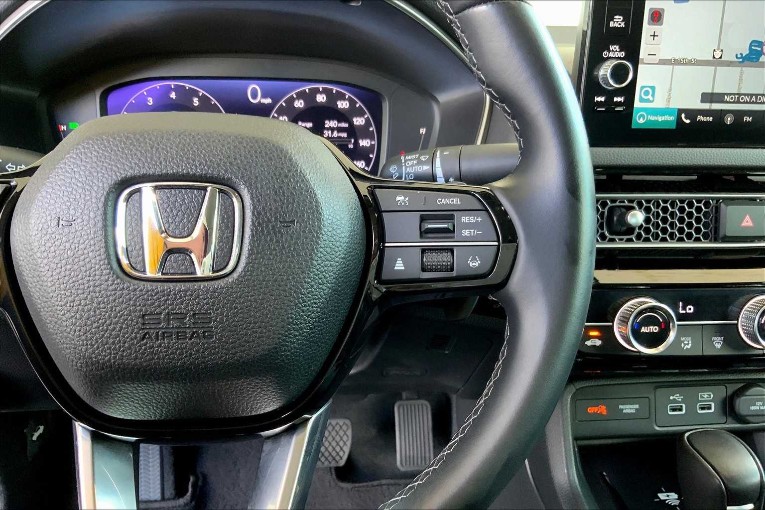 2022 Honda Civic Touring photo 23