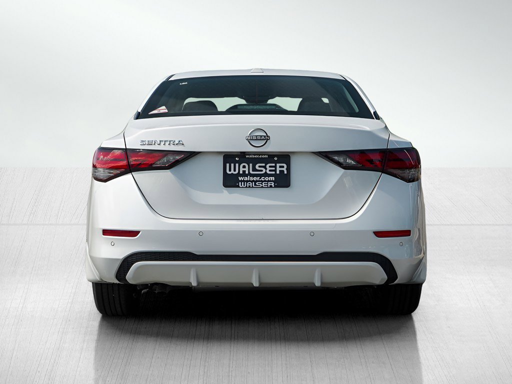 2025 Nissan Sentra SV photo 3
