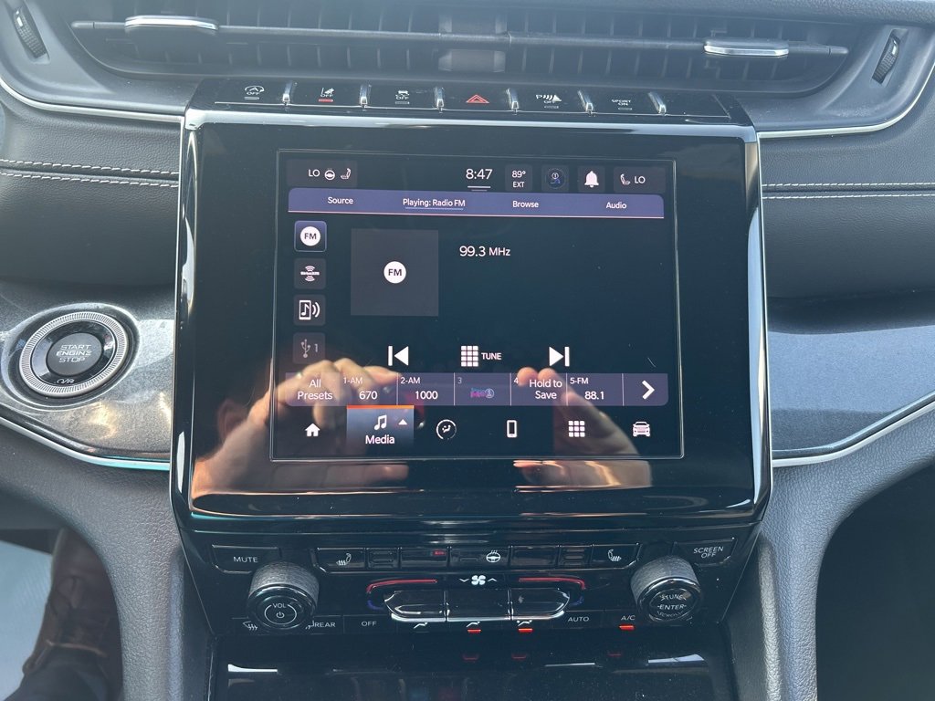 2022 Jeep Grand Cherokee Altitude photo 24