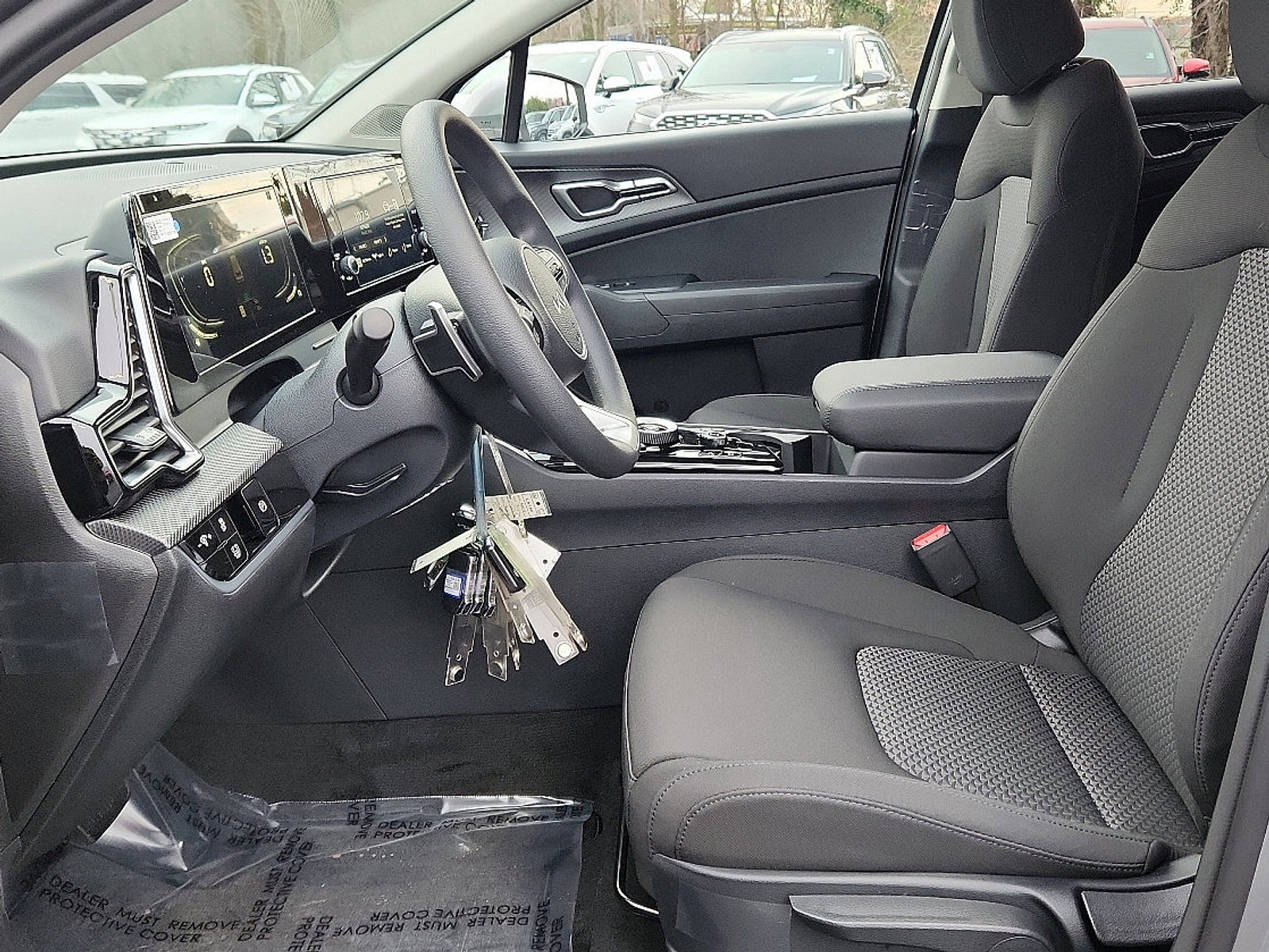 2025 Kia Sportage Hybrid LX photo 6
