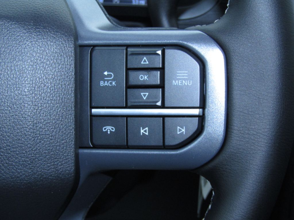 2025 Ford F-150 XLT photo 17