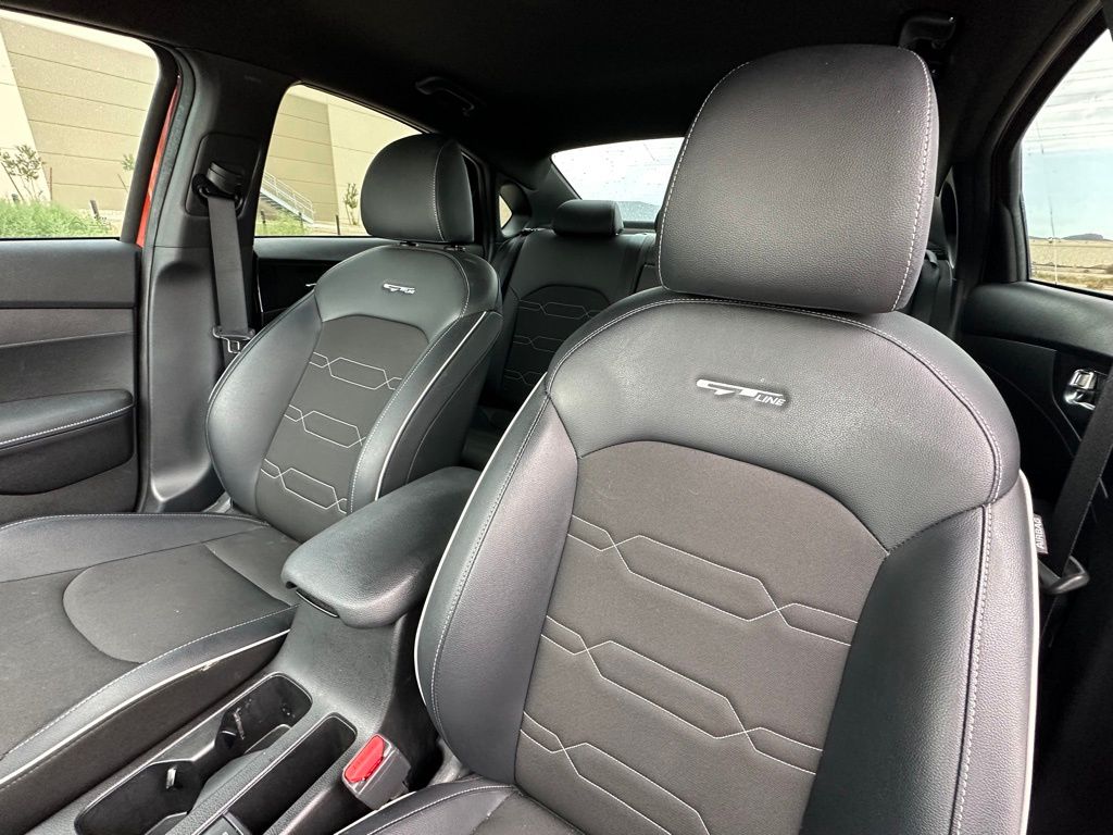 2023 Kia Forte GT-Line photo 9