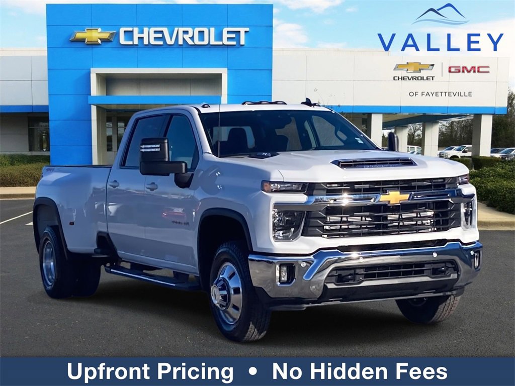 2026 Chevrolet Silverado HD LT's photo
